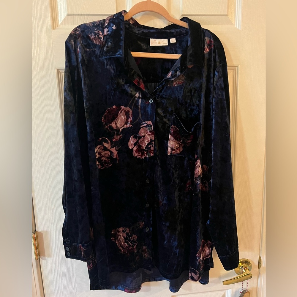 Oversized Blue Floral Velour Button Down - Belle by Kim Gravel (QVC) Size 2X